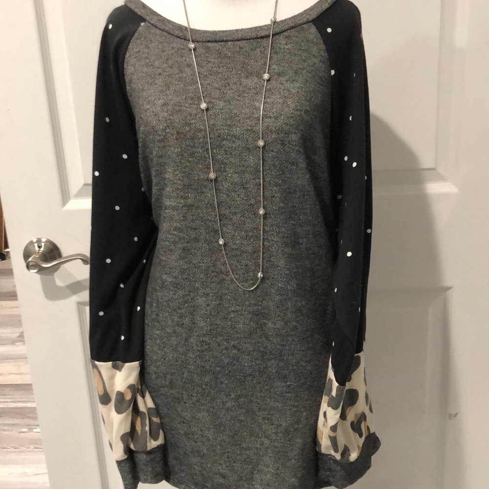 Boutique mixed pattern top